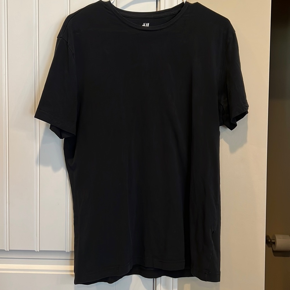 H&M Men’s Slim Fit T-Shirt